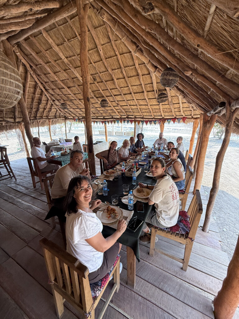 Merienda en el campamento